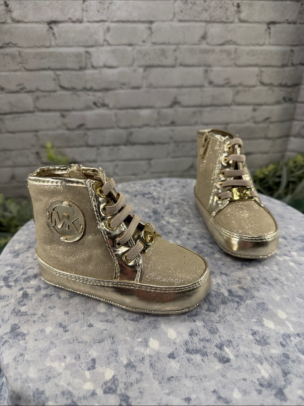 MICHAEL KORS (MK) “Baby Ana” Gold Metallic Fashion Zip High-Tops - Baby Girls 4